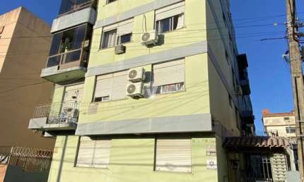 Apartamento duplex 3 dormitórios  e 1 vaga no N. Sra do Rosário