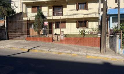 Casa com 3 quartos à venda na Rua Agostinho Sangoi, 102, Nossa Senhora de Lourdes, Santa Maria