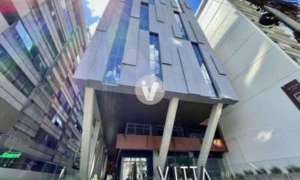 Sala comercial  no Vitta Center em ótima localização.