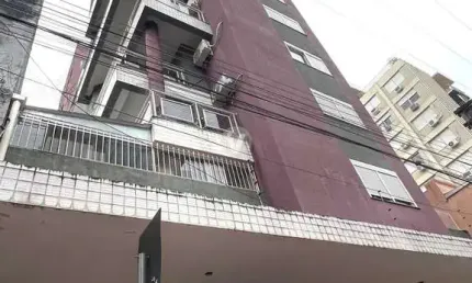 Cobertura duplex central de 3 dormitórios com 2 vagas de garagem