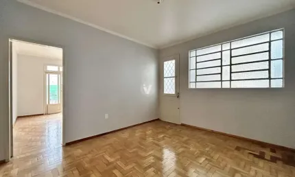 Apartamento 4 dormitórios no Centro de Santa Maria, amplo e bem localizado