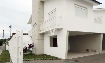 Casa com 2 quartos à venda na Rua Paul Cézanne, 31, Três Vendas, Pelotas