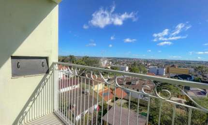 Apartamento 2 dormitórios com suíte e box garagem centro de Santa Maria-RS