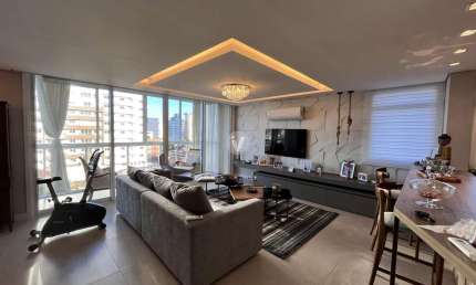 Apartamento mobiliado de alto padrão com 129m², 2 vagas lado a lado no Nonoai
