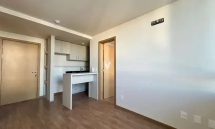Apartamento 2 dormitórios semimobiliado no Cristo Rei