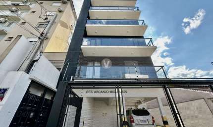 Apartamento de 1 dormitório mobiliado localizado próximo a UFSM