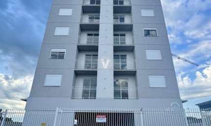 Apartamento 2 dormitórios no bairro Camobi, com fácil acesso à UFSM e Centro.