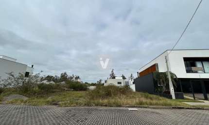 Excelente terreno, localizado no loteamento aberto Terras de Santorini