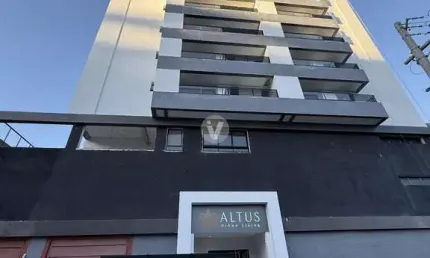 Apartamento de 3 dormitórios com suíte, localizado no bairro no Nsa. Sra de Lour