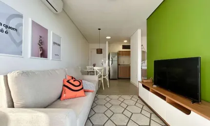 Apartamento mobiliado no Uniqo Smart Living com box de garagem.