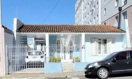 Casa de 4 dormitórios, bem localizada no bairro n. sra. de fátima