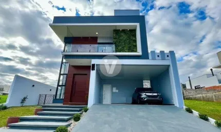 Lindíssima casa alto padrão mobiliada, à venda, em condomínio fechado.