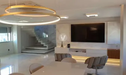 Sonho de cobertura no centro da cidade, 356m² privativos, reformada com requinte