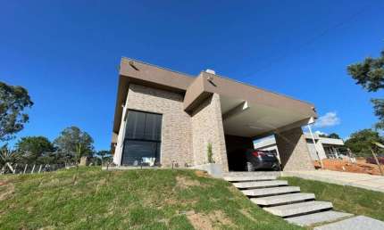 Casa com 3 dormitórios à venda, 220 m² por R$ 950.000,00 - Condomínio Vale do Luar - Jaboticatubas/MG