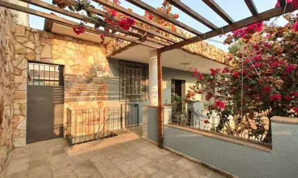 Casa com 4 quartos à venda na Rua Sabará, Colégio Batista, Belo Horizonte