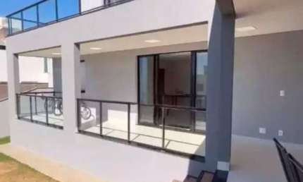 Sensacional casa com 03 suítes no Condomínio Rosa dos Ventos em Vespasiano