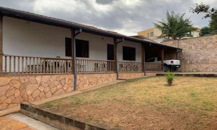 Oportunidade Imperdível! Imóvel Residencial e Comercial no Bairro Joana d’Arca – Lagoa Santa