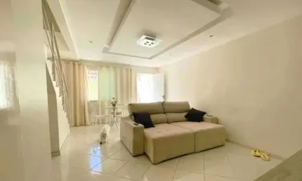 Casa em condomínio fechado com 2 quartos à venda na Rua Atiriba, Irajá, Rio de Janeiro, 152 m2 por R$ 490.000