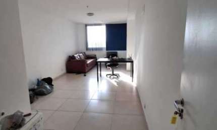 Sala comercial à venda na Rua Doutor Nilo Peçanha, Centro, São Gonçalo, 40 m2 por R$ 130.000
