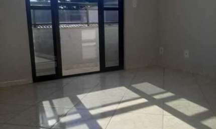 Apartamento com 2 quartos à venda na Rua João Machado, Irajá, Rio de Janeiro, 60 m2 por R$ 165.000