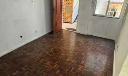 Apartamento com 2 quartos à venda na Avenida Brasil, Irajá, Rio de Janeiro por R$ 130.000