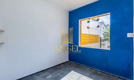 Casa comercial com 3 salas para alugar na Vila Bertioga, São Paulo 