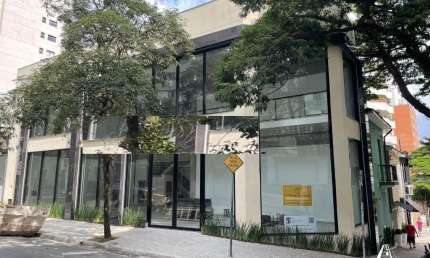 Alugo Extenso Prédio Comercial no Jardim Paulista com 565,24m²