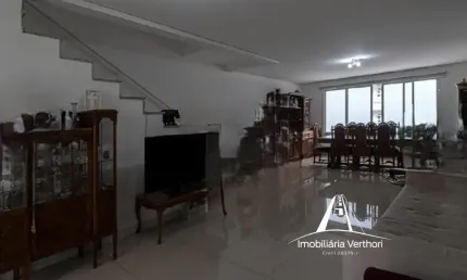 Maravilhoso Sobrado a venda com ótima localização no Bosque da Saúde!