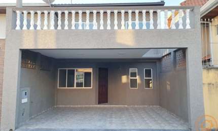 Sobrado com 3 quartos  para alugar, 100.00 m2 por R$2390.00  - Alto Boqueirao - Curitiba/PR