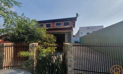 Sobrado com 4 quartos  à venda, 208.00 m2 por R$1190000.00  - Hauer - Curitiba/PR