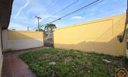 Casa Residencial com 3 quartos  para alugar, 80.00 m2 por R$2450.00  - Boqueirao - Curitiba/PR