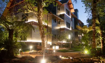 Apartamento para Venda no bairro Vila Jardim em Gramado, 3 quartos sendo 3 suítes, 4 vagas, 176 m² de área total, 176 m² privativos,