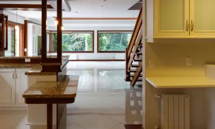 Casa para Venda no bairro Vila Dante em Canela, 4 quartos sendo 2 suítes, 5 vagas, 400 m² de área total, 400 m² privativos,