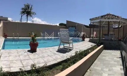 Sobrado avarandado com 4 suites e piscina a venda em Caraguatatuba/SP