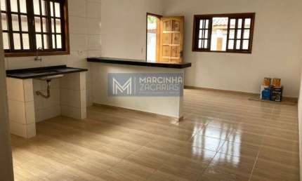 Excelente casa térrea com 3 dormitórios, no Porto Novo - Caraguatatuba/SP.