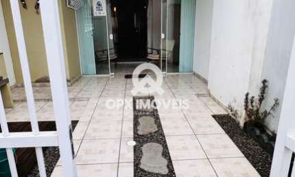 Casa com 2 quartos à venda na Pedro Bencz (Rua 3100), 465, Itacolomi, Balneário Piçarras, 72 m2 por R$ 430.000