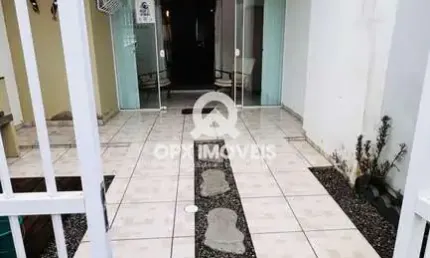 Casa com 2 quartos à venda na Pedro Bencz (Rua 3100), 465, Itacolomi, Balneário Piçarras, 72 m2 por R$ 430.000