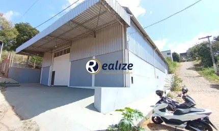 Galpão comercial 320m² para locação no portal,  guarapari-es - realize negócios imobiliários.