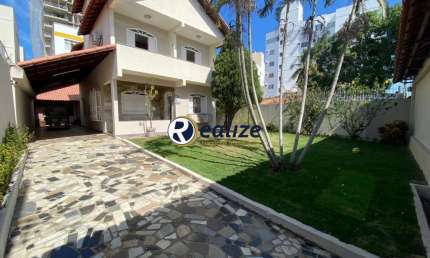 Casa Duplex composta por 6 quartos à venda na Praia do Morro, Guarapari-ES - Realize Negócios Imobiliários.