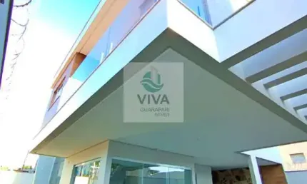 Casa duplex composto por 3 quartos com área gourmet á venda no bairro itapebussu, guarapari-es - realize negócios imobiliários.