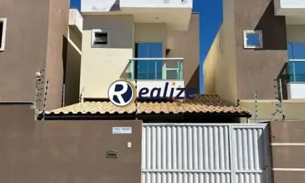 Imperdível casa à venda em Guarapari-ES, no bairro Santa Monica: 2 quartos, 1 suíte, 1 sala, 2 banheiros, 2 vagas de garagem, 85m².