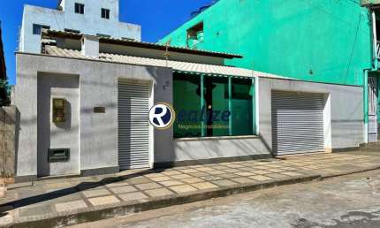 Casa Linear composta por 3 quartos, perto da Praia á venda em Itaipava, Itapemirim-ES
