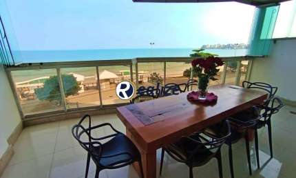 Apartamento de frente para o mar á venda na Praia do Morro, Guarapari-ES
