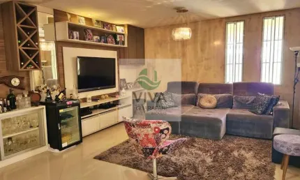 Casa duplex composto por 3 quartos com área gourmet á venda na praia do morro, guarapari-es.