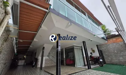 Casa com 3 quartos à venda no Elza Nader, Guarapari  por R$ 750.000