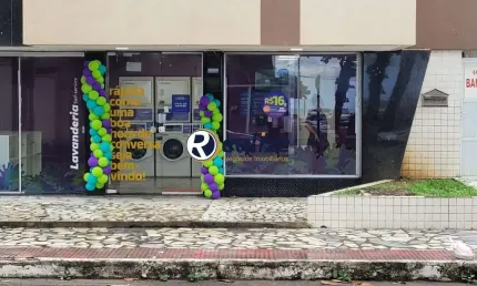 Loja a venda na avenida Oceânica na Praia do Morro em Guarapari-ES