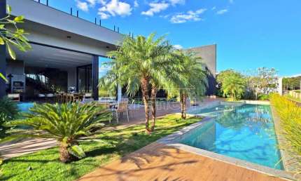 Casa térrea á Venda no Condomínio Fazenda Santa Maria, próximo ao Outlet Santa Maria - Ribeirão Preto/SP.