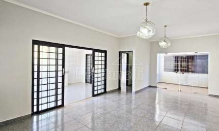 Casa térrea à venda, próximo a Avenida Barão do Bananal - Ribeirão Preto/SP.