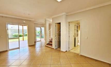 Casa térrea à venda no Condomínio Turmalina, próximo à Rodovia José Fregonezi - Ribeirão Preto/SP.