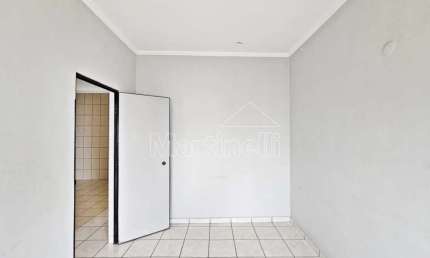 Casa térrea à venda, próximo à Avenida Saudade - Ribeirão Preto/SP.